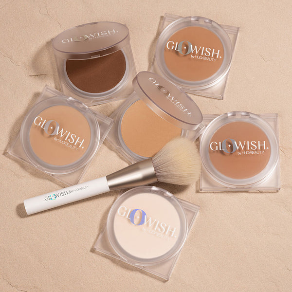 HUDA BEAUTY GloWish All Over Face Powder Brush
