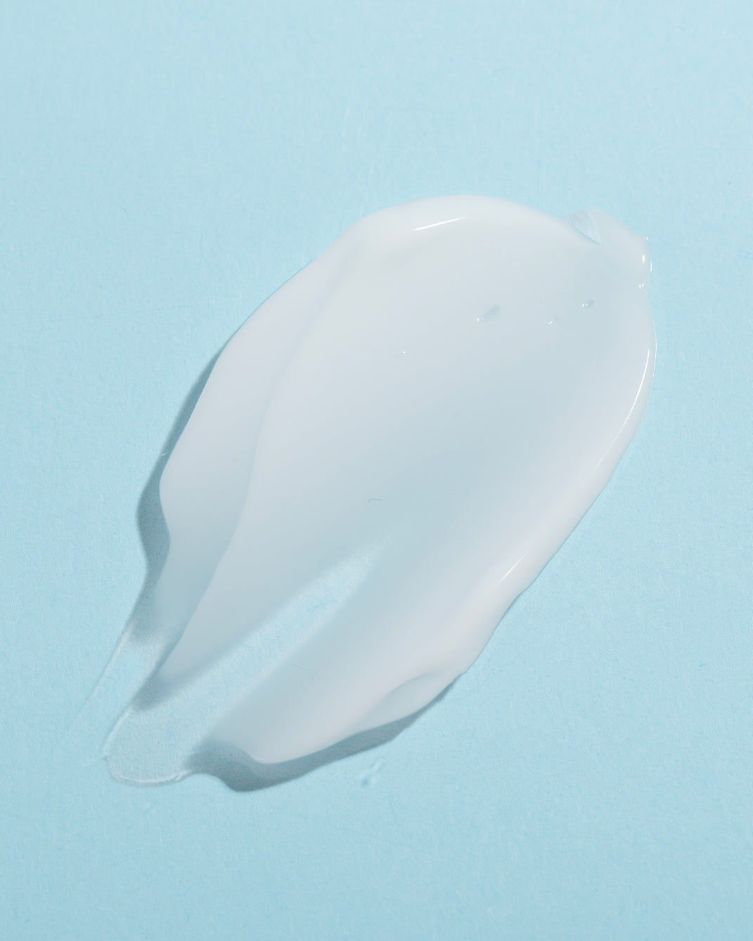 Earth Harbor Azure Peptide Smoothing Water Cream texture