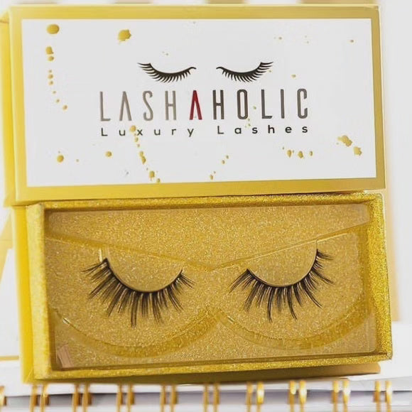 LASHAHOLIC Luxury Lashes