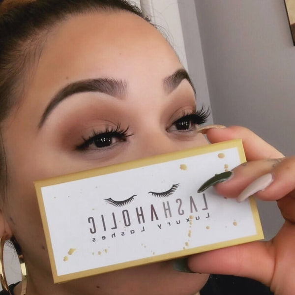 LASHAHOLIC Luxury Lashes