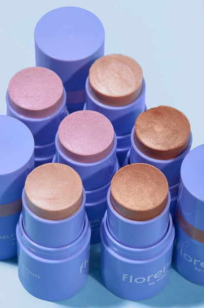 FLORENCE SELF-REFLECTING HIGHLIGHTER