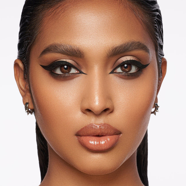 DANESSA MYRICKS Linework Paintbrush Fluid Eyeliner