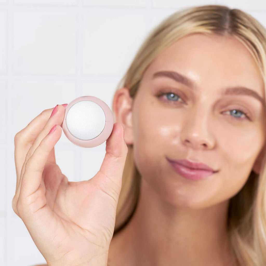 SKIN INC Cryo-Ice Sake Roller (Blush Edition)