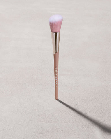 FENTY BEAUTY BLUSH BRUSH 155