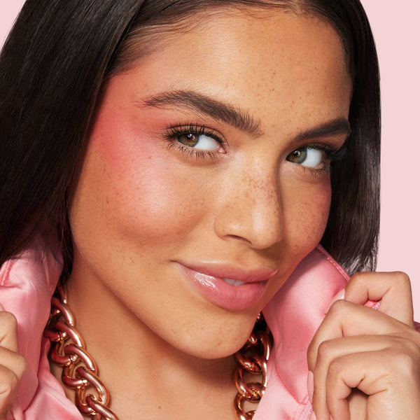 POLITE SOCIETY Polite Pops
Powder Blush Stick