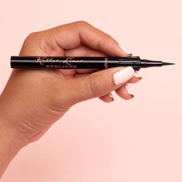 BENEFIT Roller Liner Waterproof Liquid Eyeliner