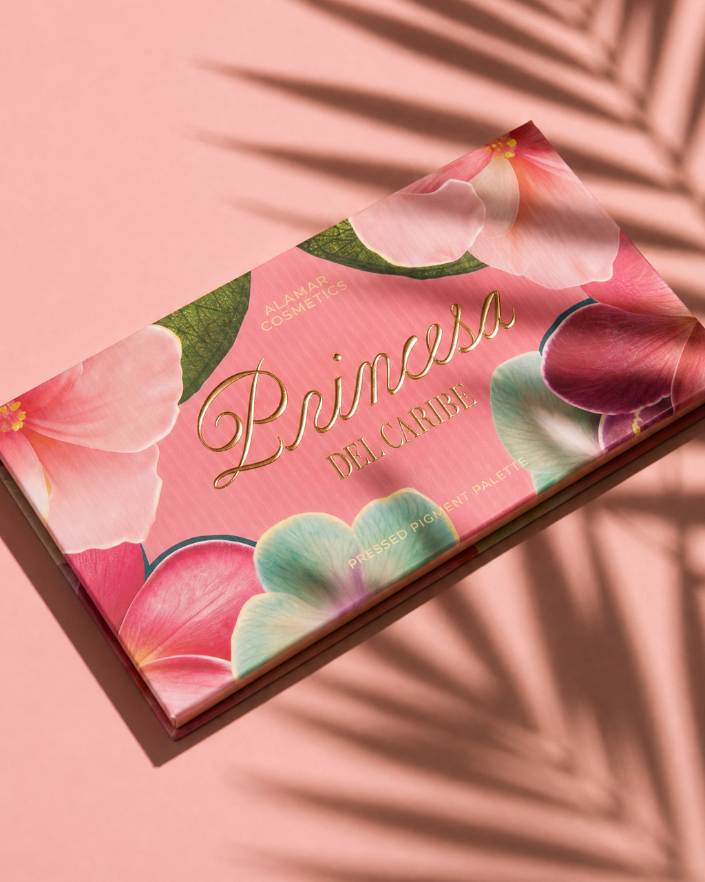ALAMAR COSMETICS Princesa Del Caribe Pressed Pigment Palette closed cover